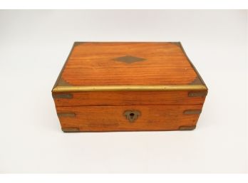 Very Nice Wood Box 6 1/2 X 8 1/2 Brass Trim