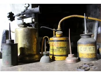Oil Cans & Hydraulic Pumps Lot