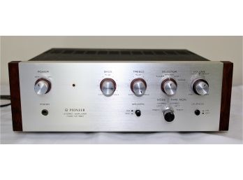 Vintage Pioneer Amplifier SA-500