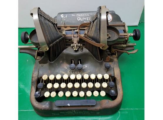 Oliver Typewriter