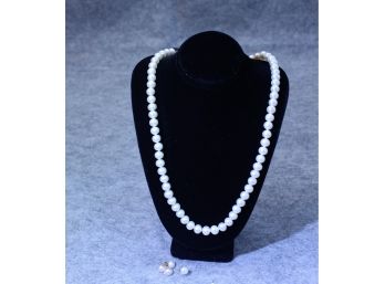Pearl Necklace 14k Gold Clasp & 14k Studs