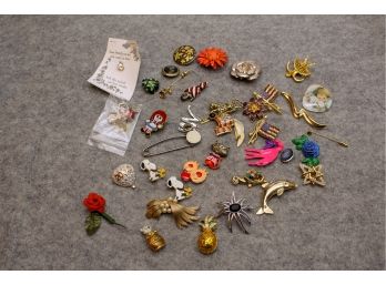 40 Assorted Pins