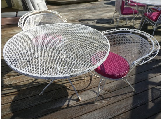Wrought Iron Round Table And Chairs