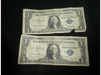 Pair Of $1 Dollar Notes Silver Certificate