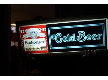 Working Vintage Budweiser Lighted Sign
