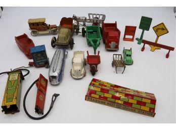 Vintage Metal Toys-SHIPPABLE