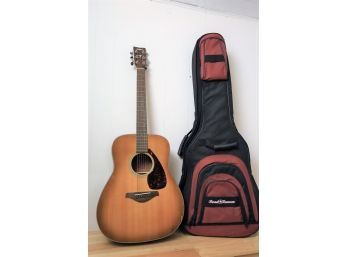 Yamaha FG7005 Guitar With Case