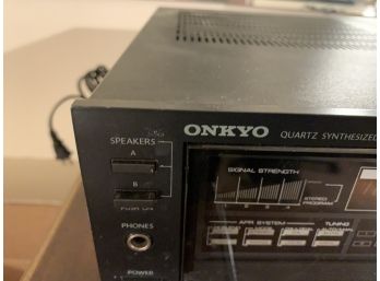 Onkyo Quartz Synthesizer