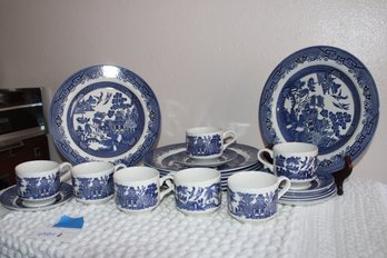 Vintage Churchhill Blue Willow Tableware