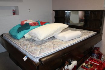 Queen Sized Water Bed Frame With Mattress And Bedding