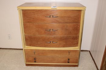 Mid Century Modern 4-drawer Dresser