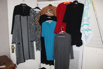 Womens Medium Dresses, Suit, Pants, Sweaters