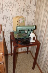 Viking Combina Vintage Sewing Machine - Sweden HUSQVARNA Type 493sewing Accessories/pattern Storage