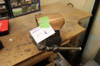 Workbench Small Vise