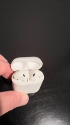 Apple Airpods With Case