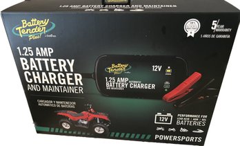 The Battery Tender Battery Charger NEW IN BOX!