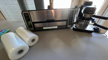 Food Saver Vacuum Sealer & DeLonghi Espresso Cappuccino Maker