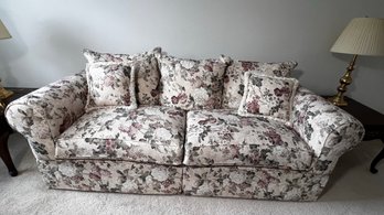 Gorgeous Couch Like-new Condition!