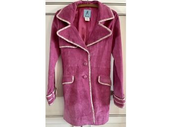 Fantastic Vintage Abbey Road Marciano Medium Pink Suede Coat W/ Pink 7 White Satin Pattern Trim