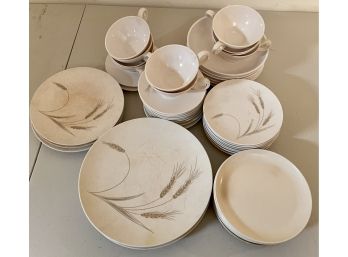 Boonton Wheat Pattern And Windsor Melmac Assorted Dishware, Plates, Bowls, Cups, And Saucers