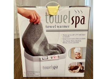 Towel Spa Towel Warmer In Original Box Untested