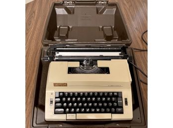 Smith-corona Cartridge AC VI Electric Typewriter In Original Case