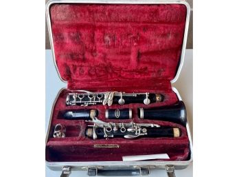 Vintage Vito Clarinet With Brilhart Ebolin Special Mouth Piece And Selmer Duraform Case