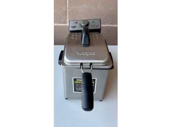 Waring Pro Professional 2-quart  Deep Fryer - 1500 Watt 1.3 Pound Food Capacity