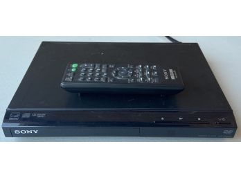 Sony CD/DVD Player With Remote - DVP-SR210P