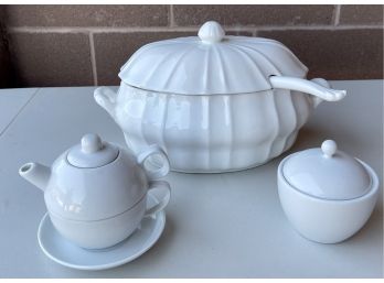 White Porcelain Soup Tureen With Ladle And Cordon Bleu Stacking Tea Pot Set