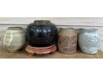 (4) Handmade Pottery Planters Vases Assorted Sizes And Colors Diane Kofford 1980 With (1) Wood Pot Stand