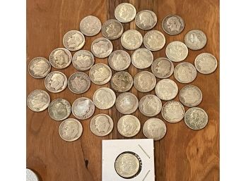 Large Lot Of 1940 - 1960's Roosevelt Silver Dimes One Is In Paper And Plastic Storage