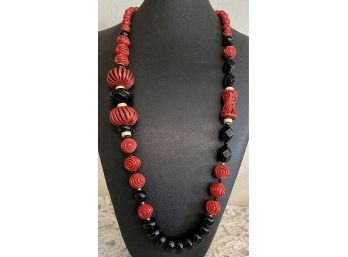 Stunning Carved Vintage Cinnabar & Black Bead Graduated Necklace With Sterling Silver Clasp