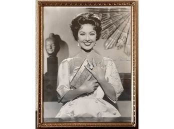 Loretta Young Signed Photograph Framed 'Merry Christmas Bob, May God Bless You And Your Family Loretta Young'