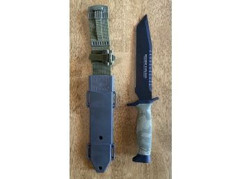 Marine Force Recon Stainless Steal Knife With Plastic Sheath