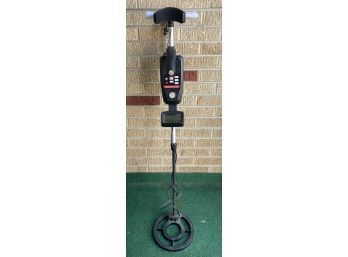 Battery Powered Metal Detector Model GC-1035 With Manual