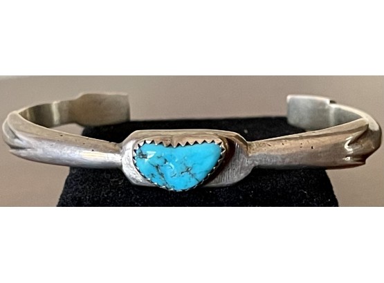 Vintage Native American Sterling Silver & Turquoise Cuff Bracelet  Weighs 20.3 Grams