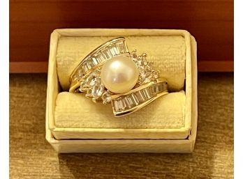10K Yellow Gold & Akoya Pearl Ring With CZ Accents, Size 4.625, Weighs 4.74 Grams Total