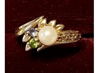 10K Yellow Gold Ring With Cultured Pearl, And Blue Spinel, Size 7 Weighs 2.36 Grams, Appraised