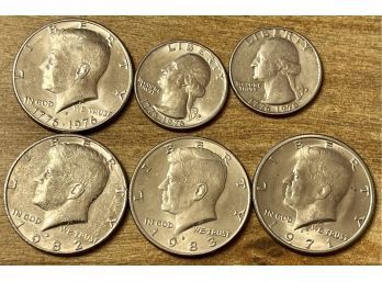 Assorted Coins, (4) Kennedy Silver Half Dollar Coins, Bicentennial, 1971, 82, 83, (2) Bicentennial Quarters