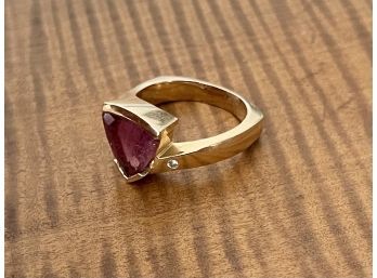 14k Yellow Gold,  Trillion Cut Amethyst And Diamond Ring Size 7.5 - 9.3 Grams