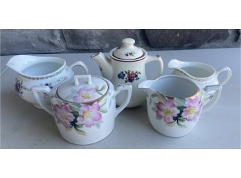 Collection Of Creamers, Sugars, And Teapot - Noritake, Bavaria, Mayer Chine True Ivory