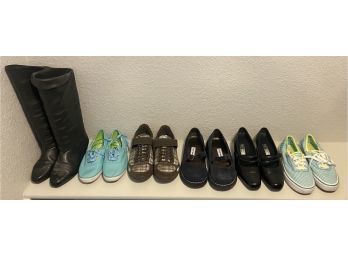(6) Pairs Of Women's Size 5-6 Shoes Including Steve Madden, Munro, Keds, And More