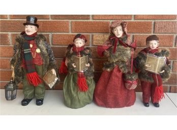 4-Piece Dickens Family Of Carolers