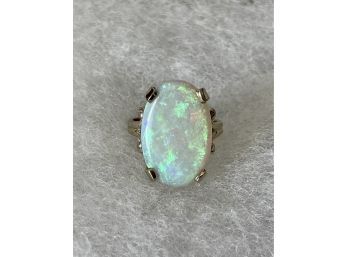 14k Gold Large Opal Ring Size 6 - 5.2 Grams