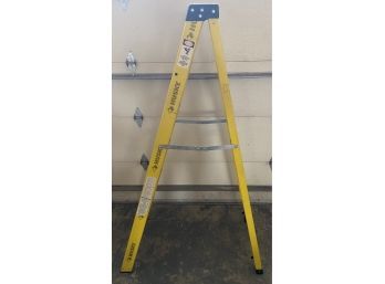Husky 6' Type 1 250 Pound Capacity Ladder