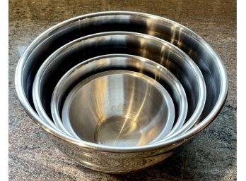 (4) Stainless Steel Nesting Bowls Plus (1) Small Bowl
