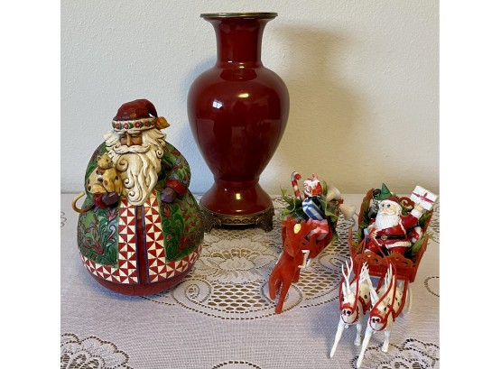 Hartwood Creek Jim Shore Christmas Warmth 2005 Santa Clause, Red Pottery Vase, (2) Vintage Sleighs
