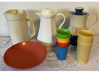 Mid Century Modern Lot Of (2) Thermos Pots, Tupperware Cups, Tupperware Pitcher, Holiday Kenro Melmac Bowl