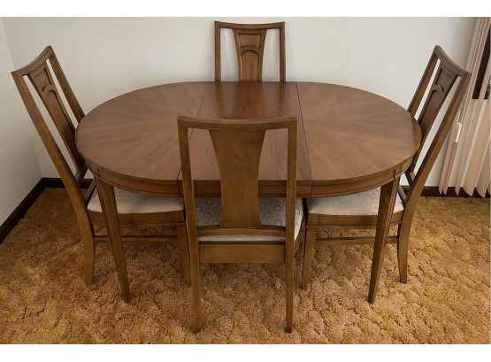 National Furniture Company Mount Airy NC Oval Dining Table With Leaf & (5) Statesville Chairs W Padded Seats